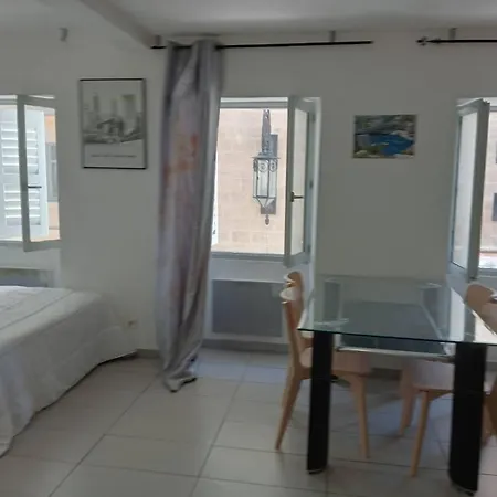 T1 Vieux Port Opera Appartement Marseilles Buitenkant foto